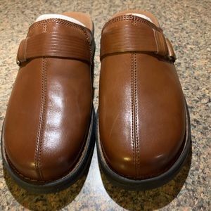 Clark’s shoes size 9